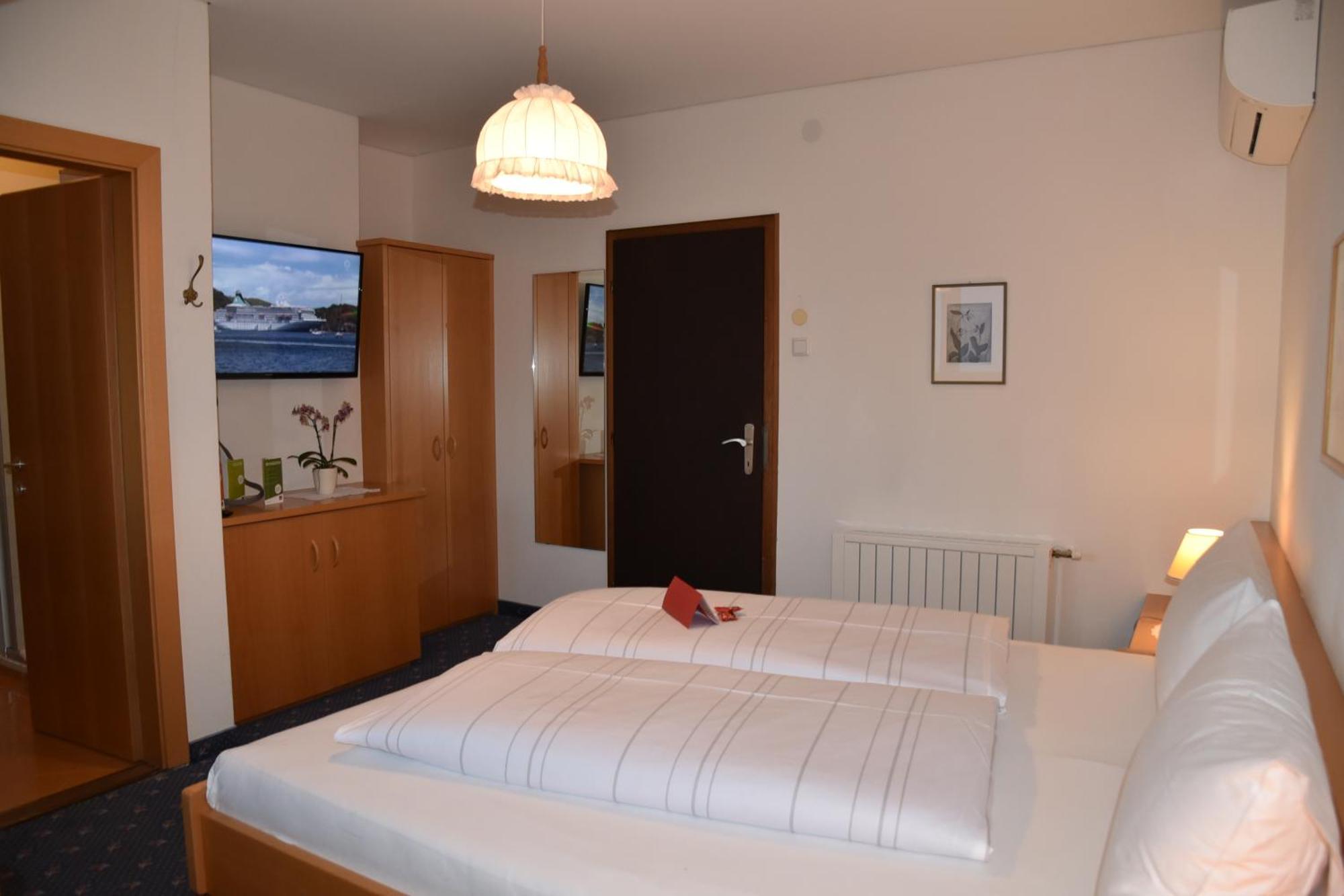 Angerburg Blumenhotel Аппиано-Сулла-Страда-дель-Вино Номер фото